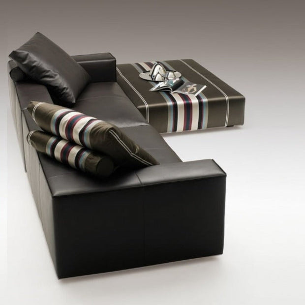 Casa 40 - Sectional Sofa - Molecule Design-Online 