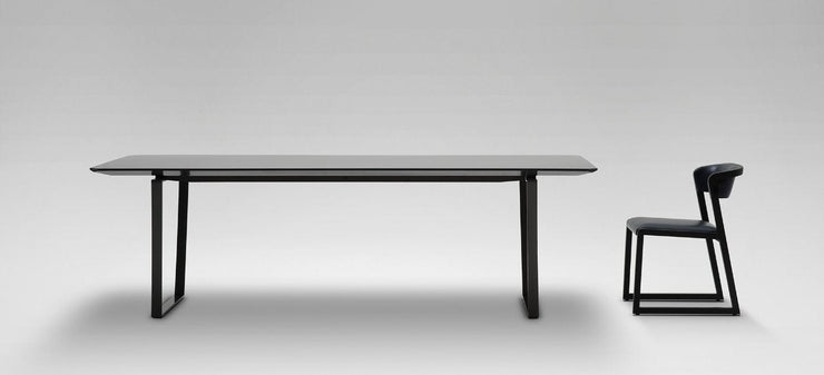 Verge Dining Table - Molecule Design-Online 