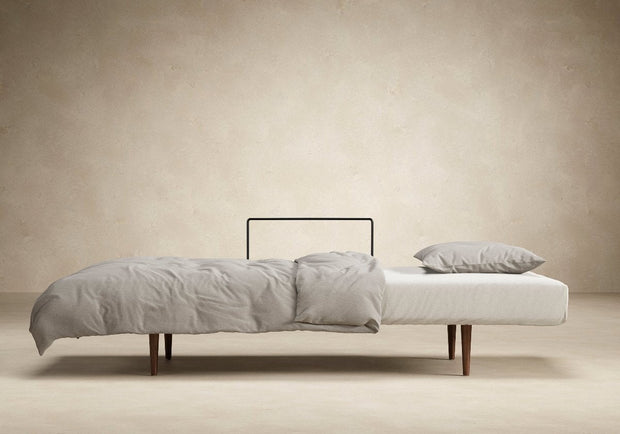 Zeal Styletto Daybed