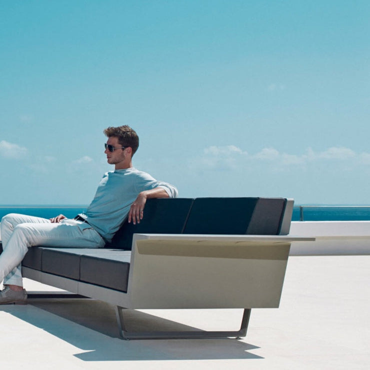 Delta Collection - Three Seat Sofa - Molecule Design-Online 