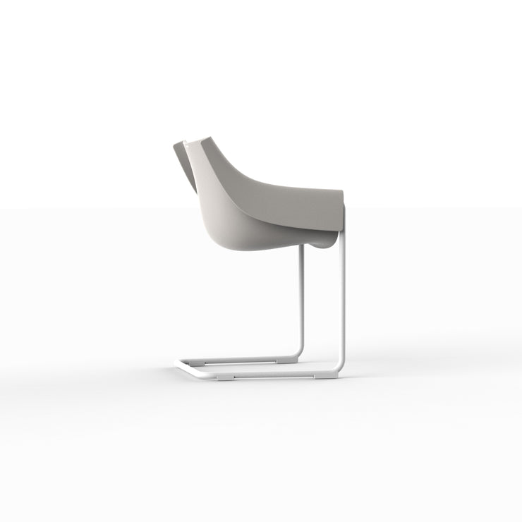 Manta Cantilever Chair