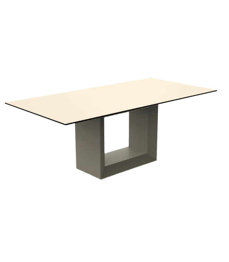 Vela Dining Table 200 - Molecule Design-Online 