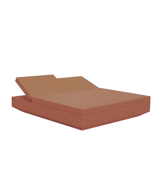 Vela Square Daybed with Two Reclining Backrests - Molecule Design-Online 