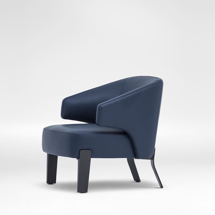 Embrace Chair - Molecule Design-Online 