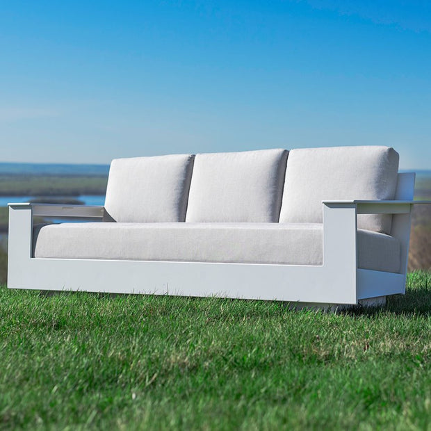 Nisswa Sofa - Molecule Design-Online 