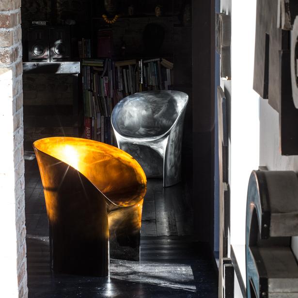 Moon Armchair - Molecule Design-Online 
