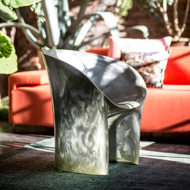 Moon Armchair - Molecule Design-Online 