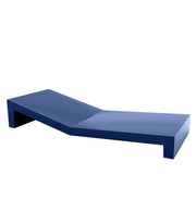 Jut Sun Chaise - Molecule Design-Online 