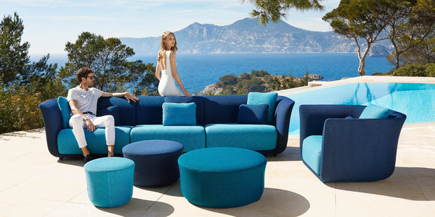 Suave Sectional Sofa - Curve - Molecule Design-Online 